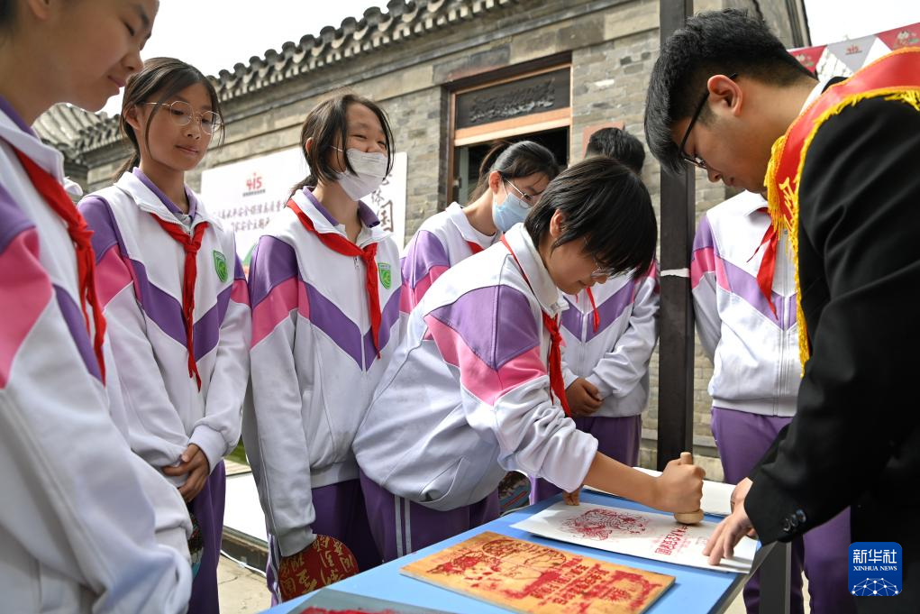 杨柳青木版年画里的国家安全