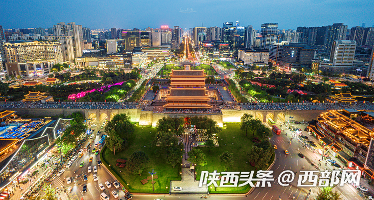 西安城墙夜景