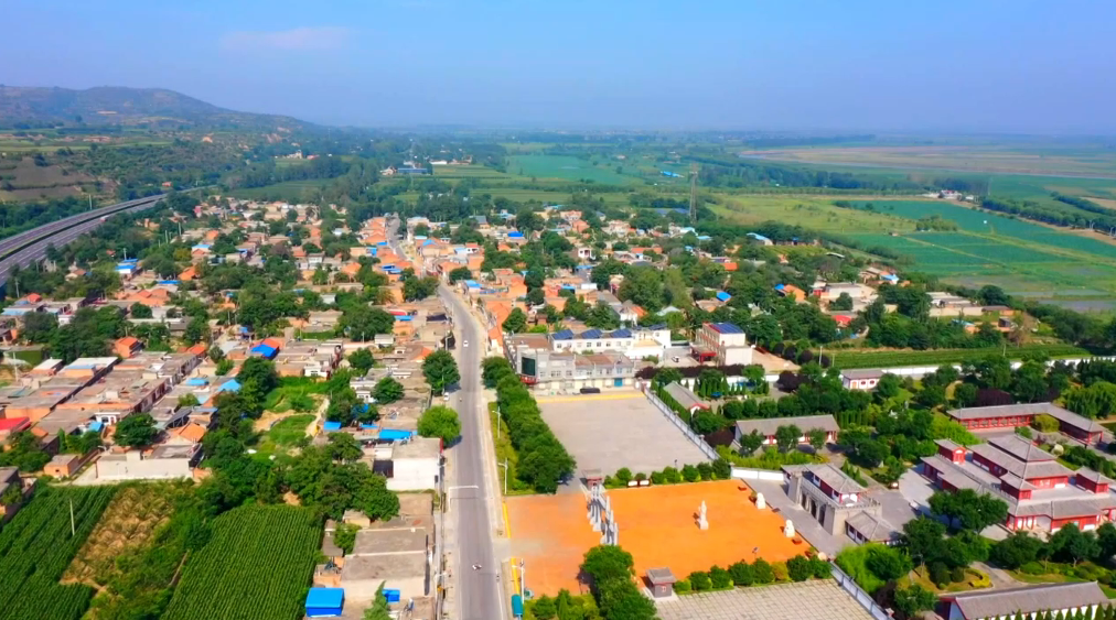 潼关县杨震廉政博物馆上空俯瞰秦东镇全貌