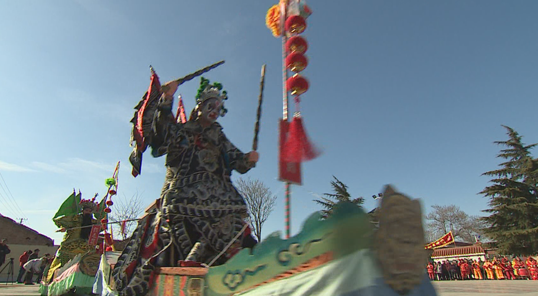 潼关黄河古战船艺人在表演