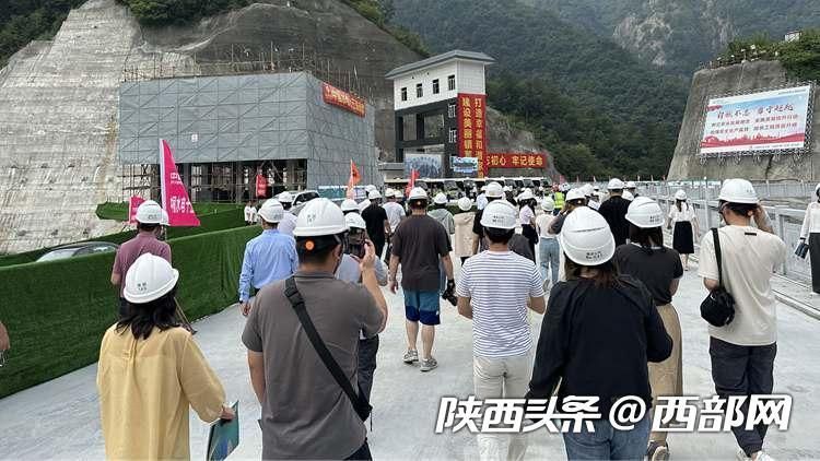 采访团走进位于商洛的陕西镇安抽水蓄能电站