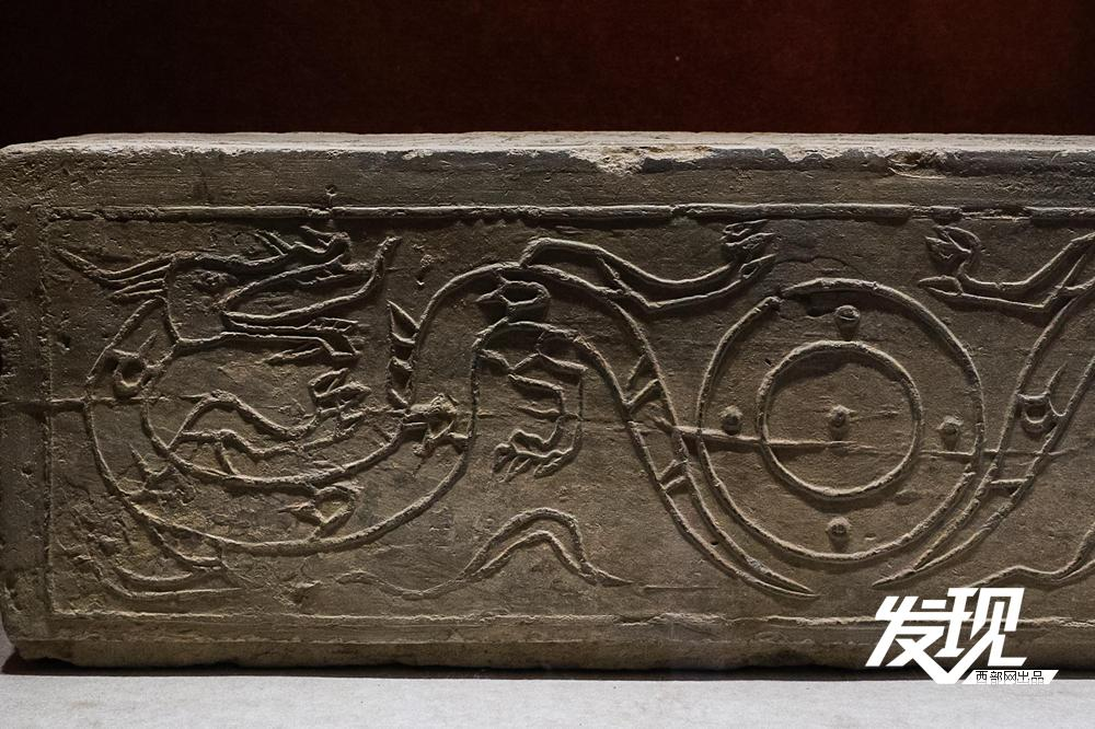 首页>战疫情(27596)>龙纹空心砖(局部),西汉(前206一公元25),1980年