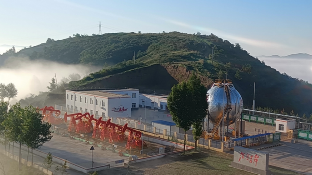 延长石油10万吨/年的CO₂驱油与封存示范工程现场