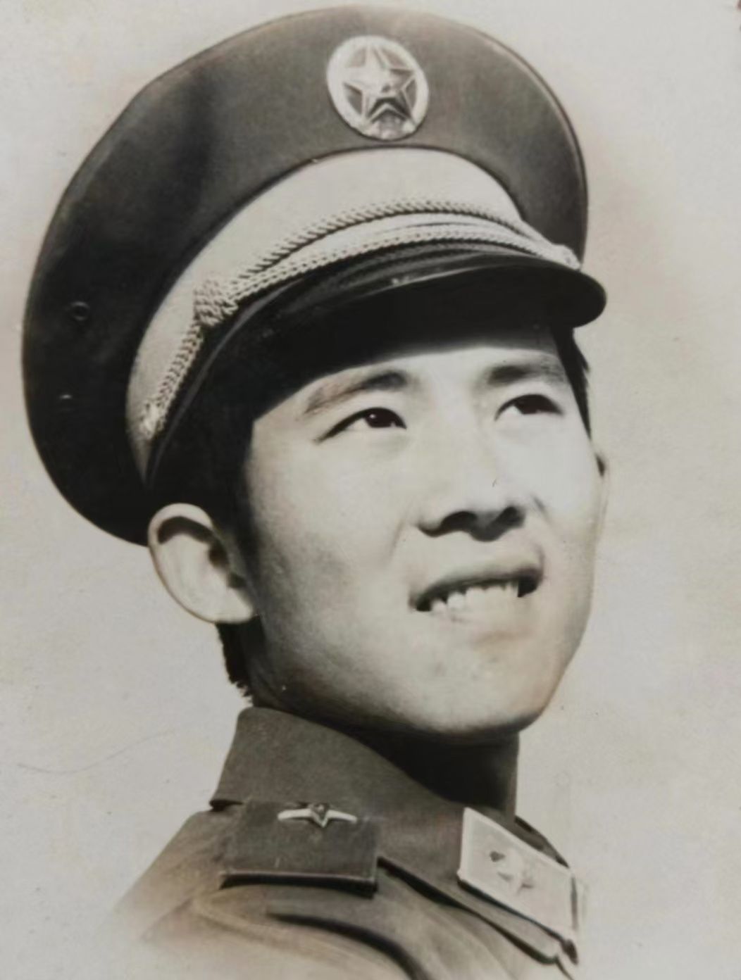 唐继泽军装照