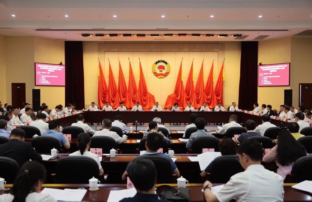 7月30日，省政协召开“加快推进西安综合性国家科学中心和具有全国影响力的科技创新中心建设”专题协商会。 记者 杜静波 摄